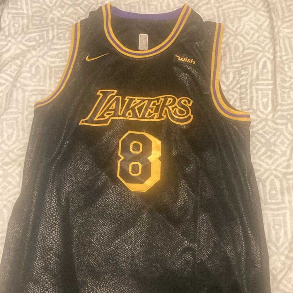 Kobe Bryant jersey